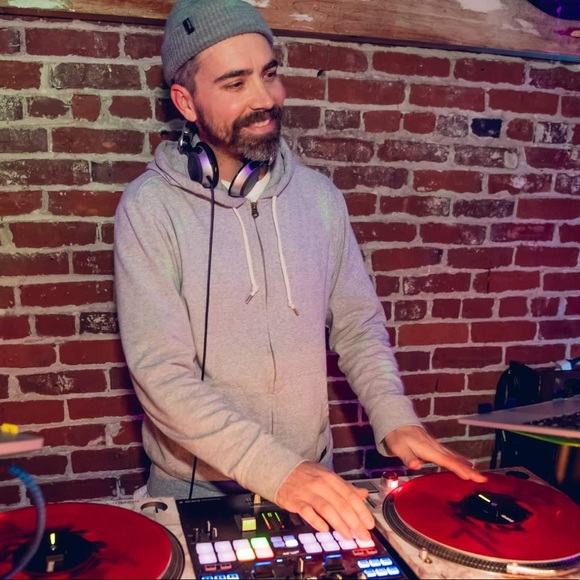 deejaystray